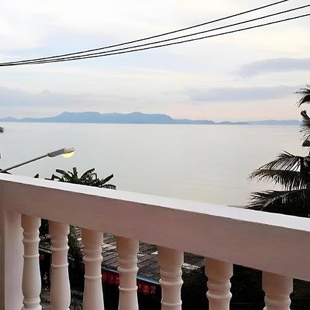 Sea Falcon On The Water Na Chom Thian Luaran gambar